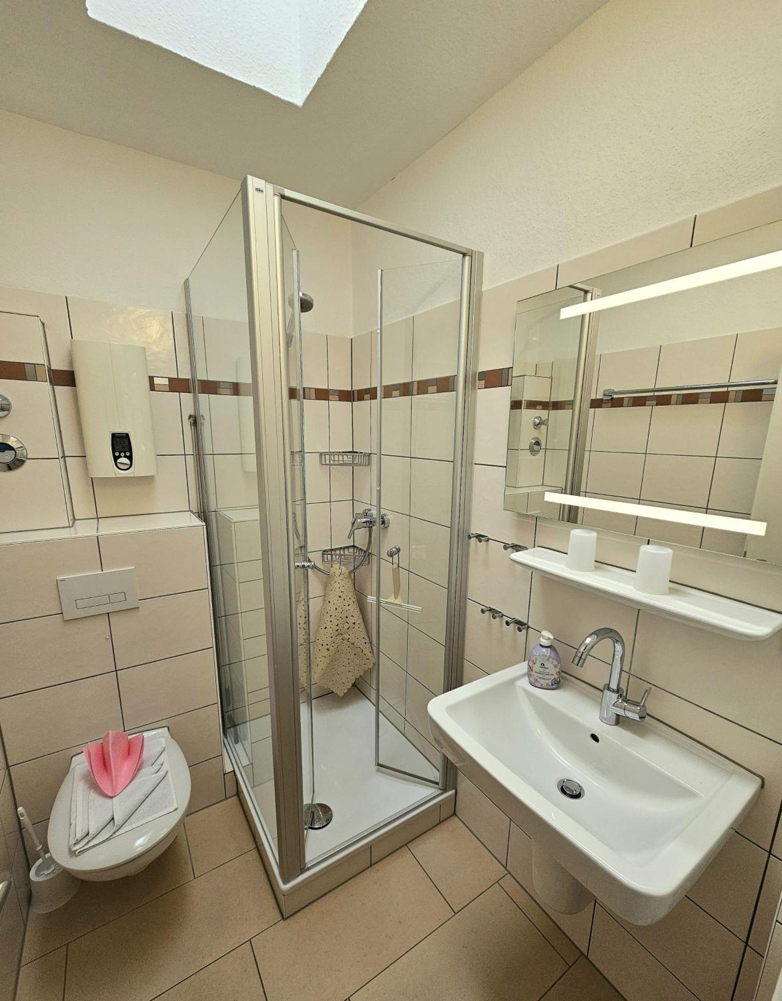 Wohnung 2 - G Pape - Schoene Terassenwohnung Mit Sep Ankleidezimmer, Kostenloses Wlan, Longstay Rabatt, Naehe Duenenpark Греміц Екстер'єр фото
